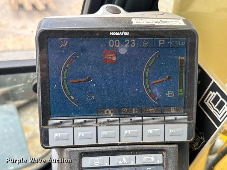 image for item DU9257 2011 Komatsu PC138USLC-8 excavator