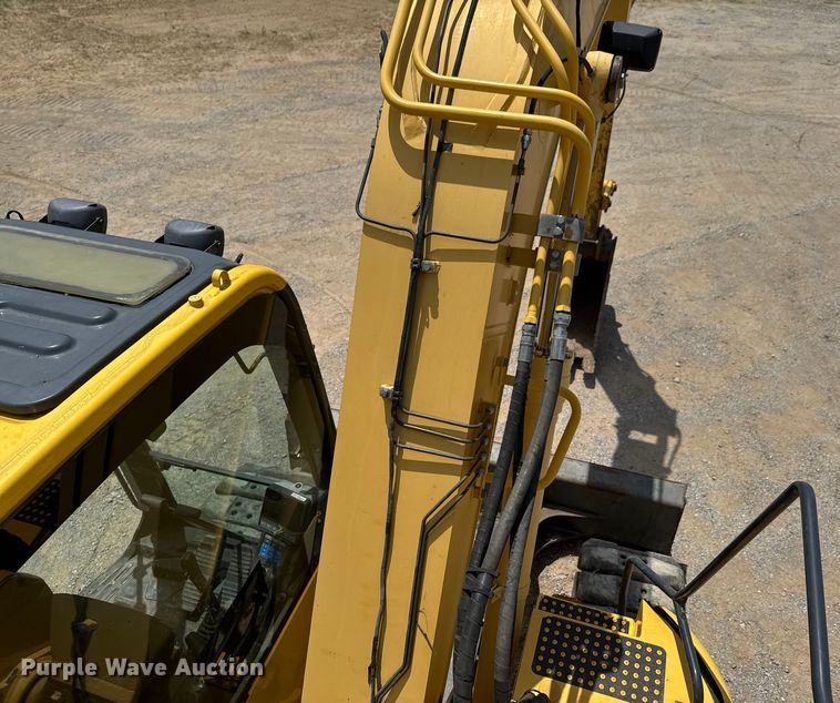 image for item DU9257 2011 Komatsu PC138USLC-8 excavator