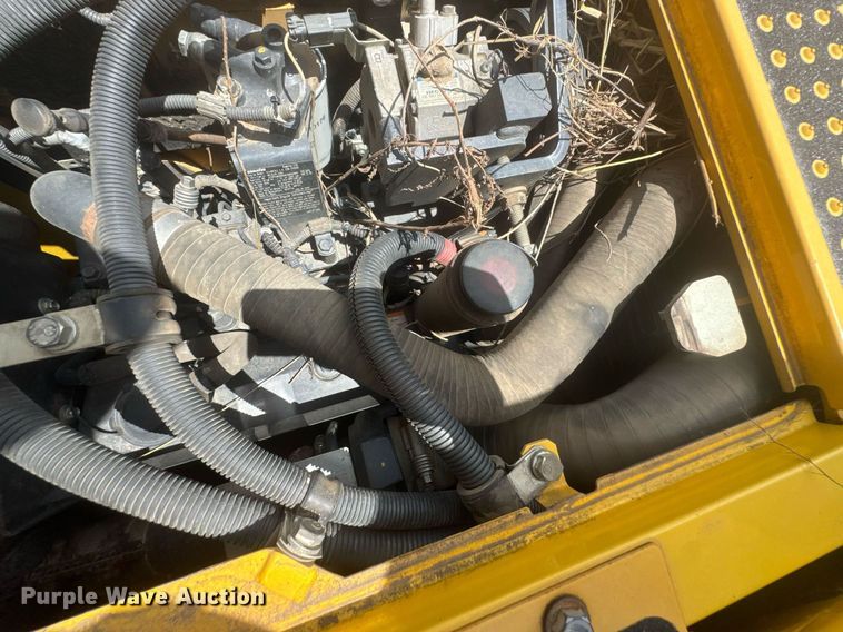 image for item DU9257 2011 Komatsu PC138USLC-8 excavator