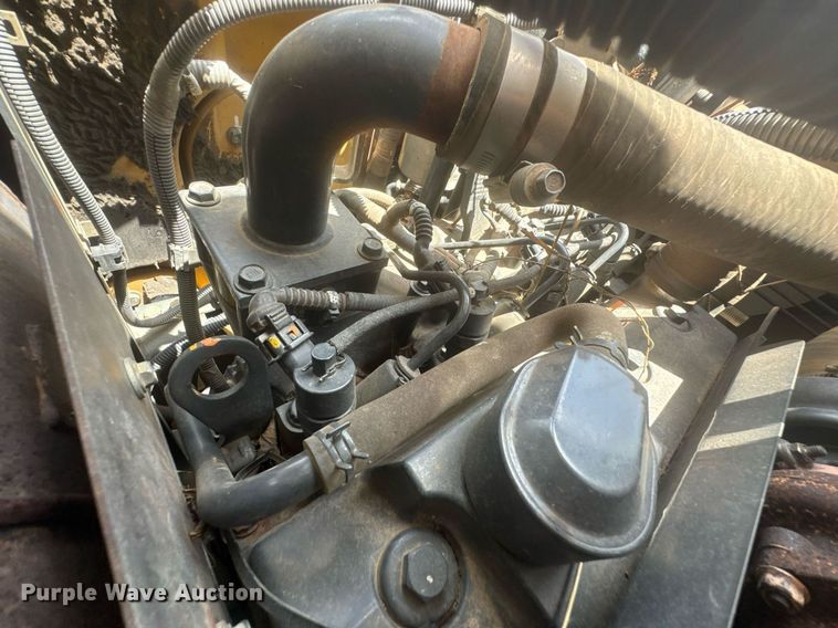 image for item DU9257 2011 Komatsu PC138USLC-8 excavator