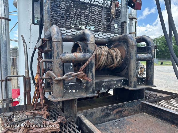 image for item DU9258 1995 Peterbilt 379 semi truck