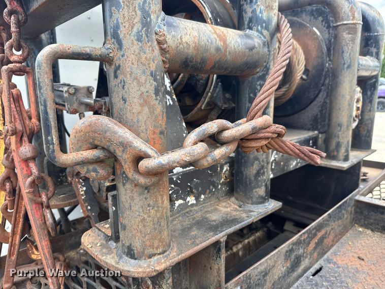 image for item DU9258 1995 Peterbilt 379 semi truck