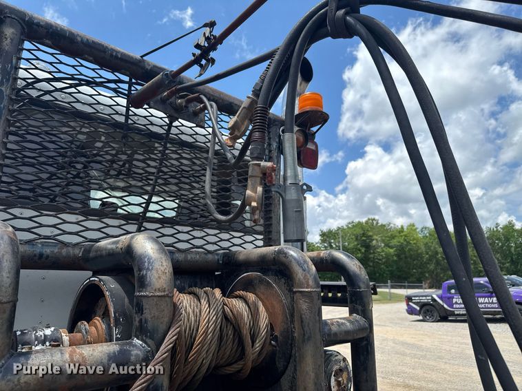 image for item DU9258 1995 Peterbilt 379 semi truck