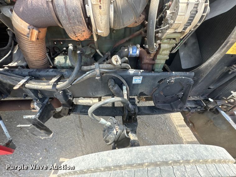 image for item DU9258 1995 Peterbilt 379 semi truck