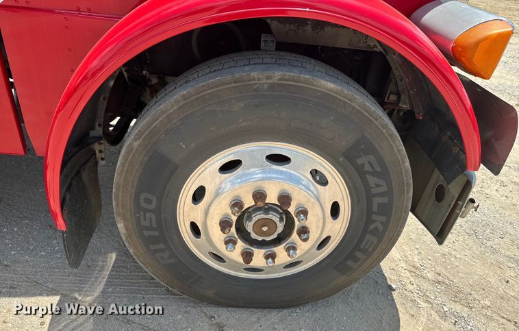 image for item DU9258 1995 Peterbilt 379 semi truck