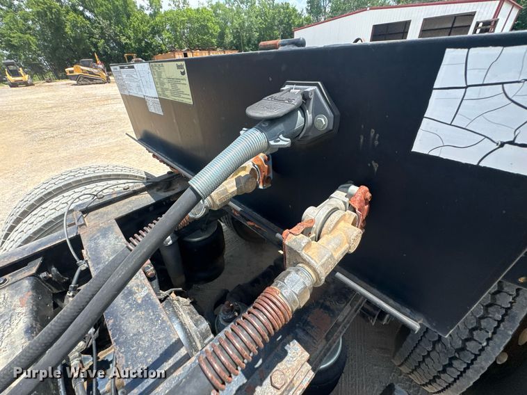 image for item DU9259 2013 Pitts Trailers drop deck equipment trailer