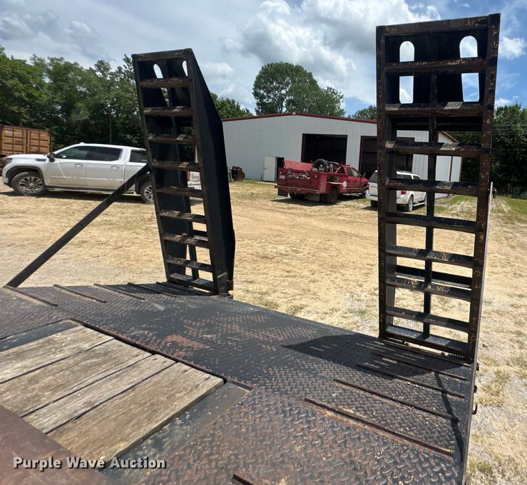 image for item DU9259 2013 Pitts Trailers drop deck equipment trailer