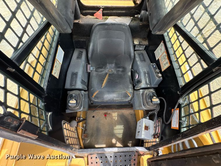 image for item DU9261 2005 ASV Posi-Track RC100 tracked skid steer loader