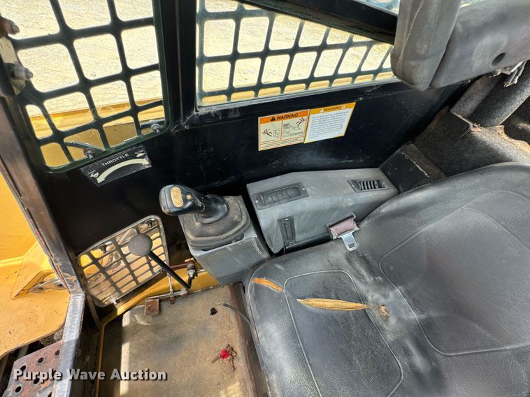 image for item DU9261 2005 ASV Posi-Track RC100 tracked skid steer loader