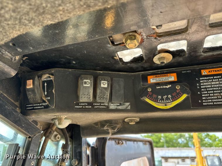 image for item DU9261 2005 ASV Posi-Track RC100 tracked skid steer loader