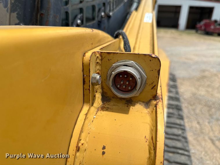 image for item DU9261 2005 ASV Posi-Track RC100 tracked skid steer loader