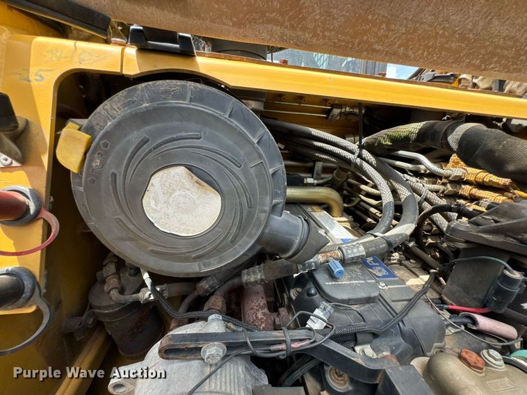 image for item DU9261 2005 ASV Posi-Track RC100 tracked skid steer loader