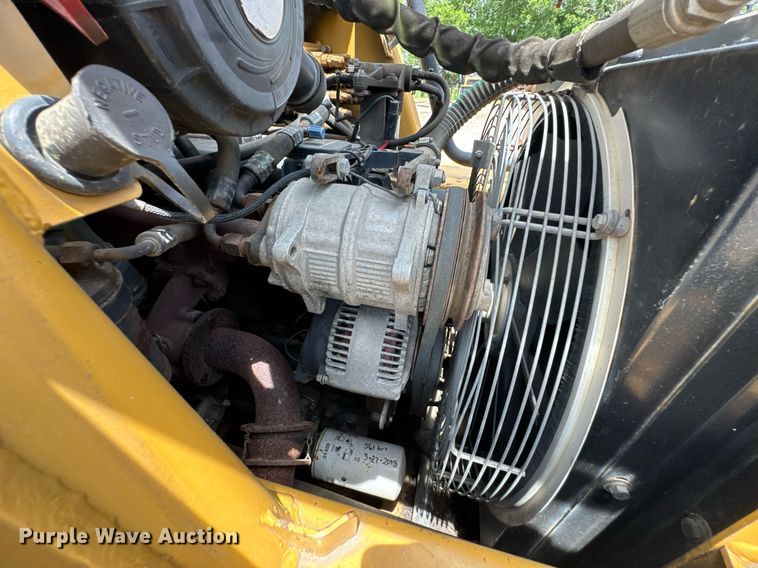 image for item DU9261 2005 ASV Posi-Track RC100 tracked skid steer loader