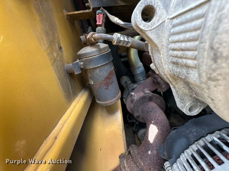 image for item DU9261 2005 ASV Posi-Track RC100 tracked skid steer loader