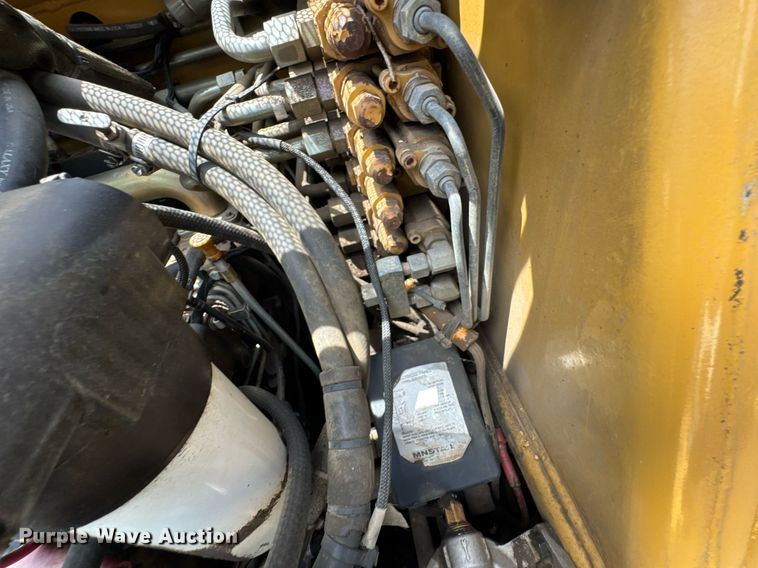 image for item DU9261 2005 ASV Posi-Track RC100 tracked skid steer loader