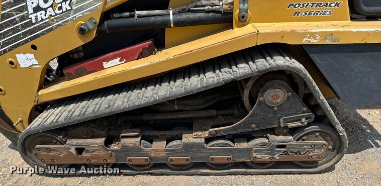 image for item DU9261 2005 ASV Posi-Track RC100 tracked skid steer loader