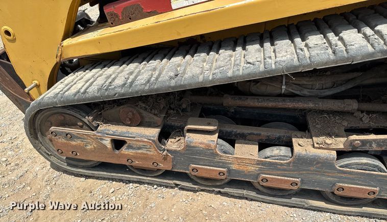 image for item DU9261 2005 ASV Posi-Track RC100 tracked skid steer loader