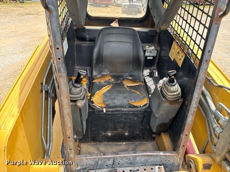 image for item DU9262 2006 ASV Posi-Track RC85 tracked skid steer loader