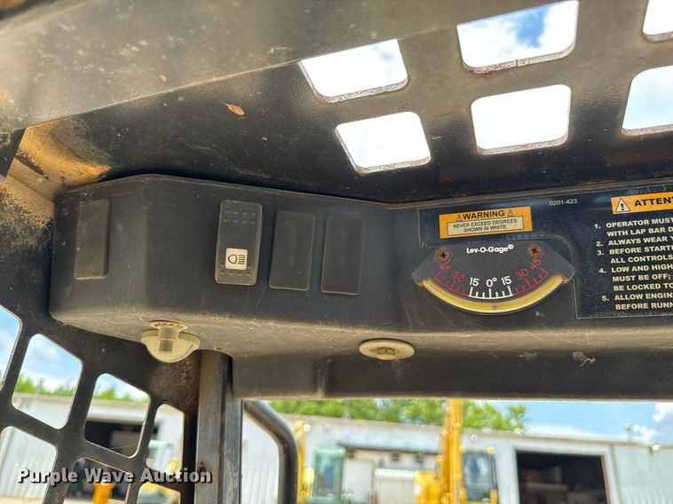 image for item DU9262 2006 ASV Posi-Track RC85 tracked skid steer loader