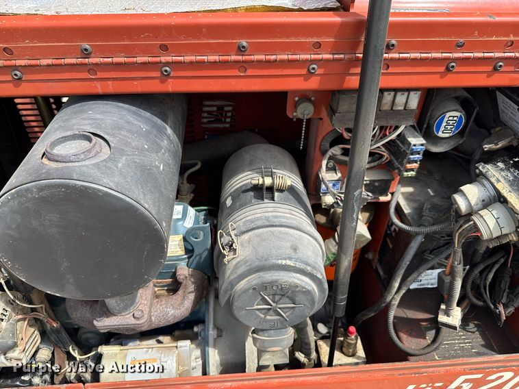 image for item DU9265 2001 Ditch Witch JT520 directional boring unit