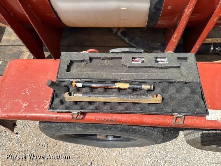 image for item DU9265 2001 Ditch Witch JT520 directional boring unit