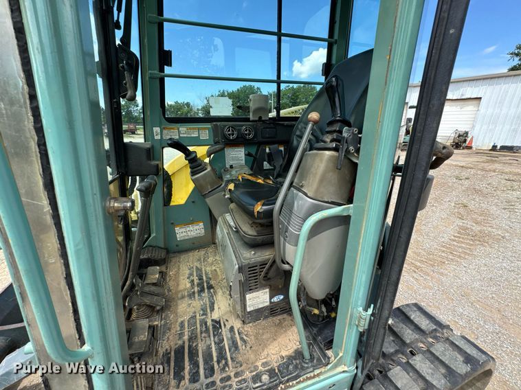 image for item DU9266 2005 Yanmar VIO75-A mini excavator