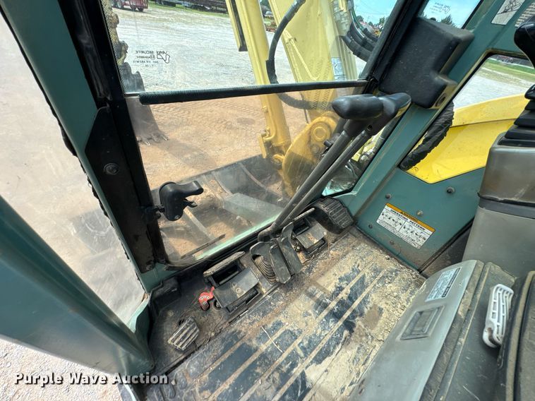 image for item DU9266 2005 Yanmar VIO75-A mini excavator