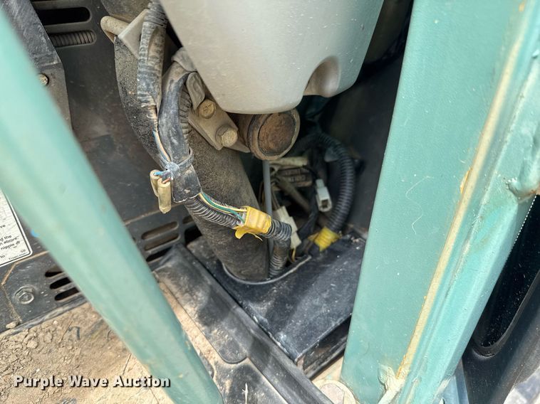 image for item DU9266 2005 Yanmar VIO75-A mini excavator