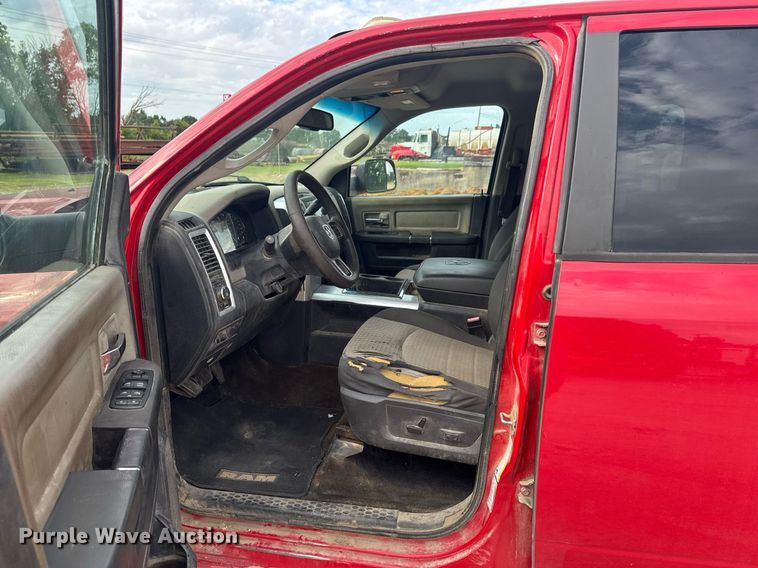 image for item DU9267 2012 Dodge Ram 3500 Crew Cab pickup truck