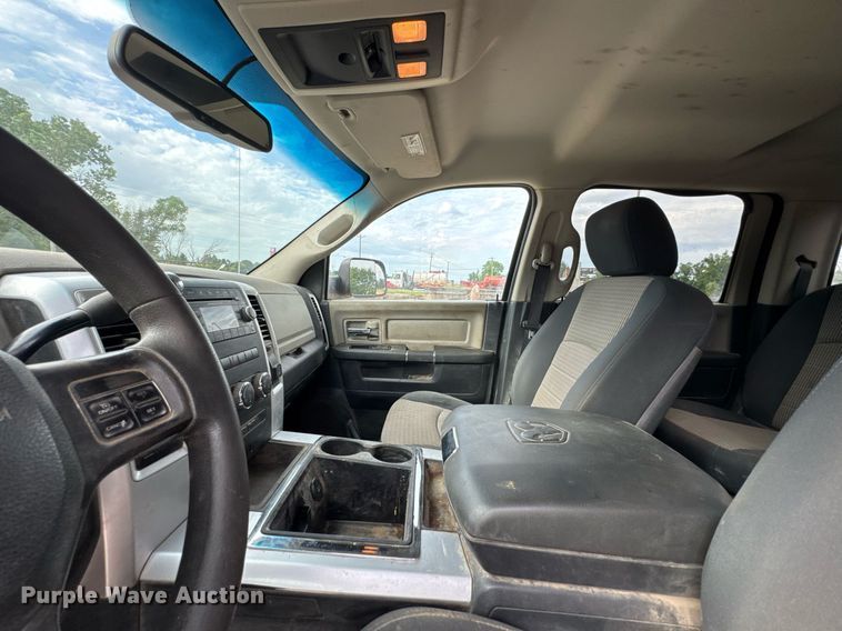 image for item DU9267 2012 Dodge Ram 3500 Crew Cab pickup truck