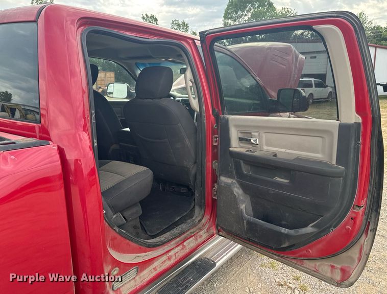 image for item DU9267 2012 Dodge Ram 3500 Crew Cab pickup truck