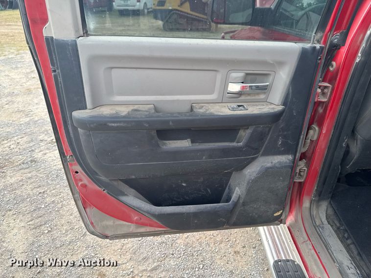 image for item DU9267 2012 Dodge Ram 3500 Crew Cab pickup truck