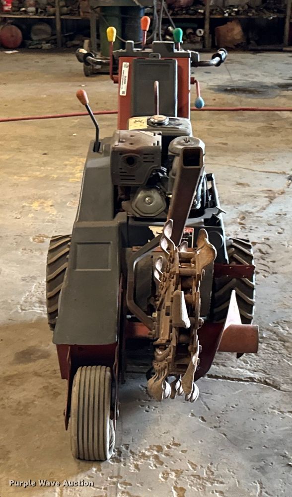 image for item DU9269 Ditch Witch 1020H trencher