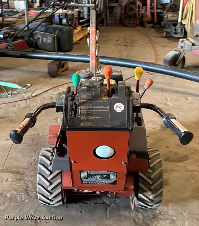 image for item DU9269 Ditch Witch 1020H trencher