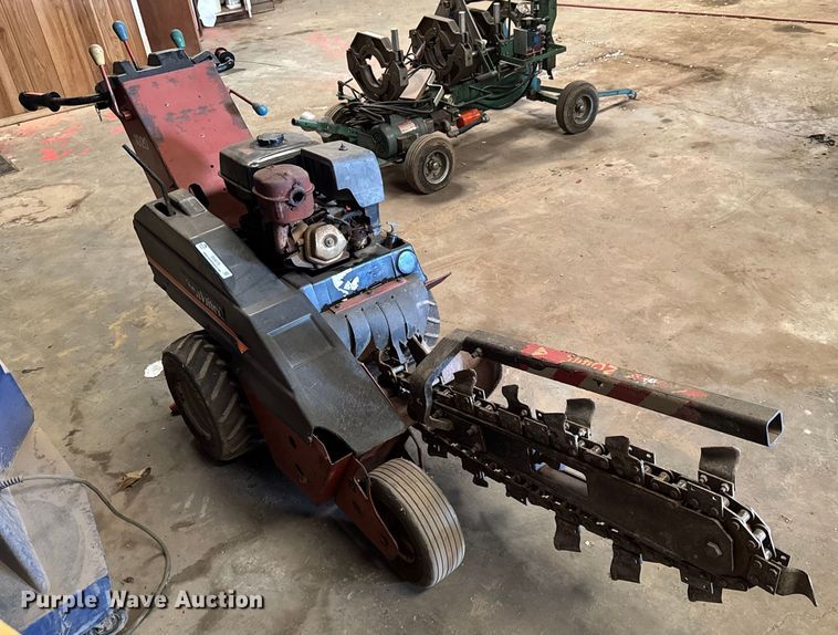 image for item DU9270 Ditch Witch 1020H trencher