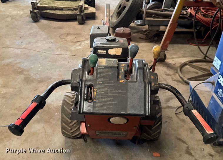 image for item DU9270 Ditch Witch 1020H trencher
