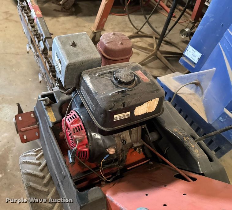 image for item DU9270 Ditch Witch 1020H trencher