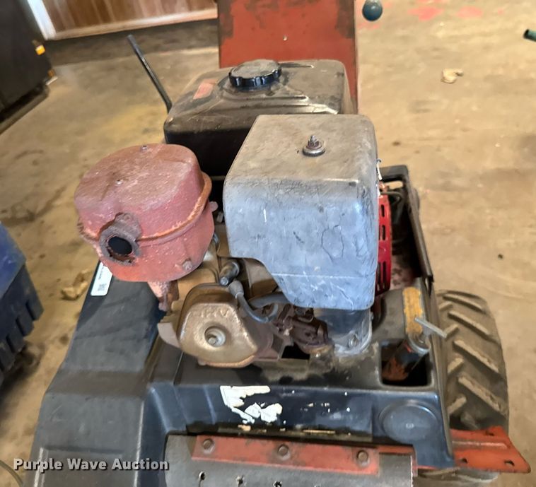 image for item DU9270 Ditch Witch 1020H trencher