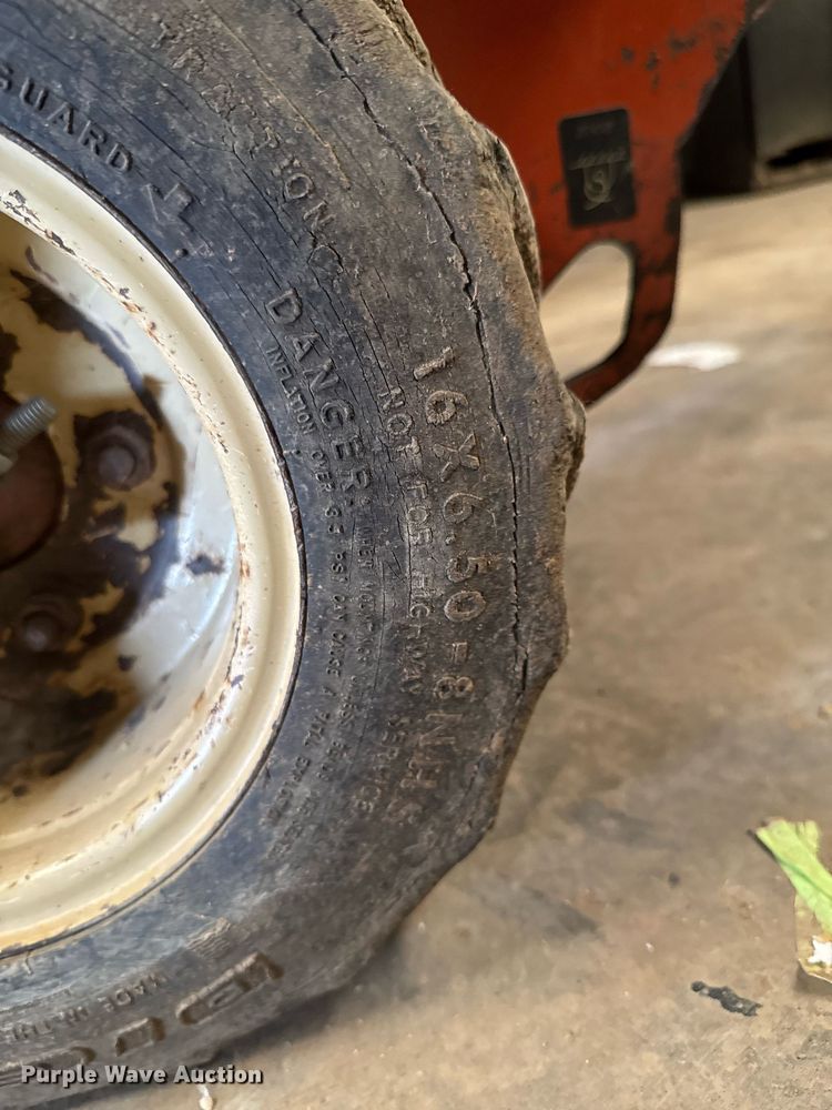 image for item DU9270 Ditch Witch 1020H trencher