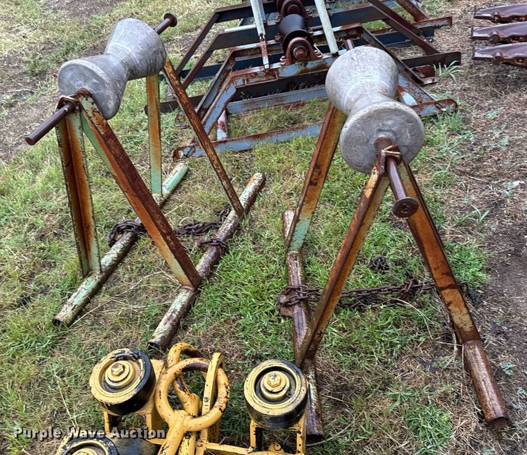 image for item DU9276 (2) pipe rollers