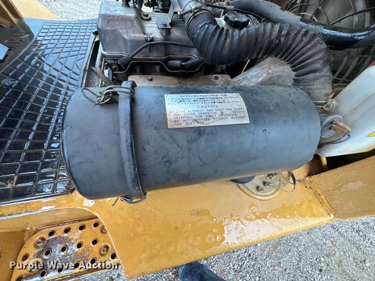 image for item DU9278 2001 Caterpillar GP30K forklift