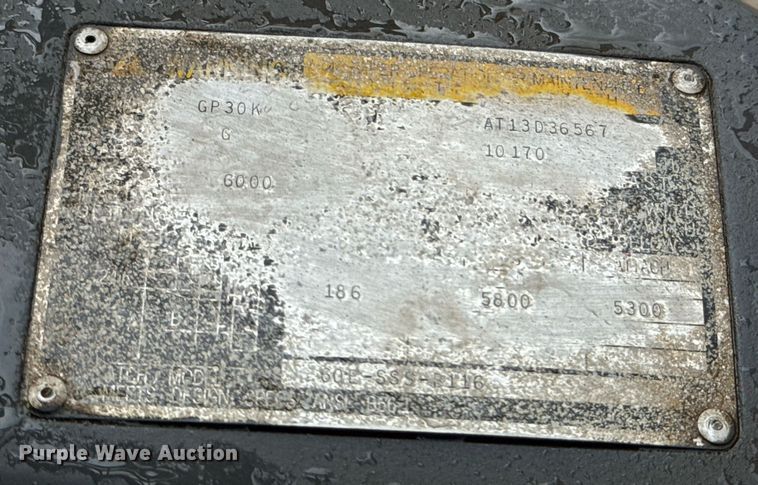 image for item DU9278 2001 Caterpillar GP30K forklift