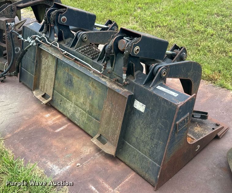 image for item DU9280 Bobcat 157-7225 skid steer grapple bucket