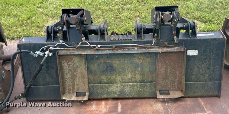 image for item DU9280 Bobcat 157-7225 skid steer grapple bucket