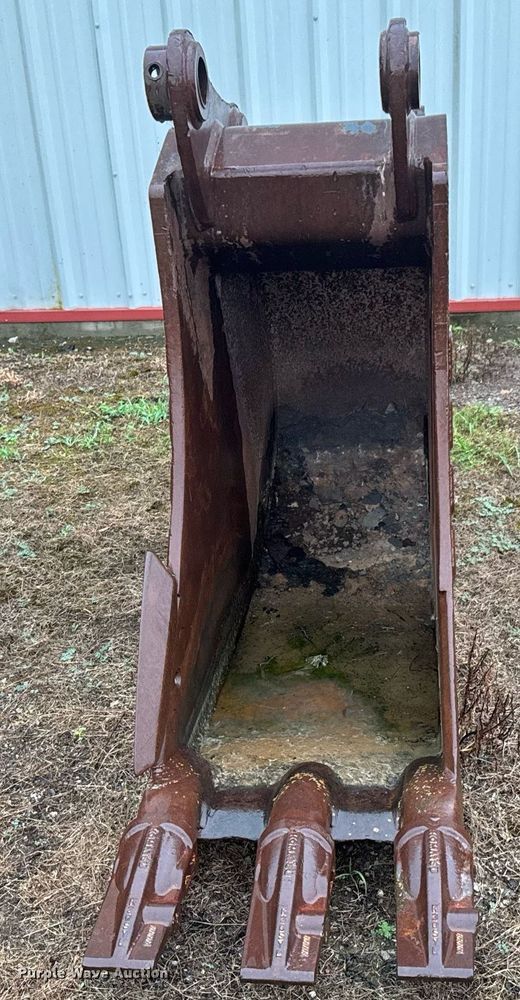 image for item DU9286 Hensley bucket