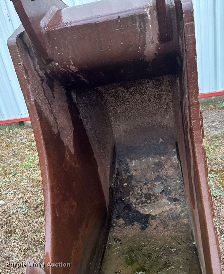 image for item DU9286 Hensley bucket