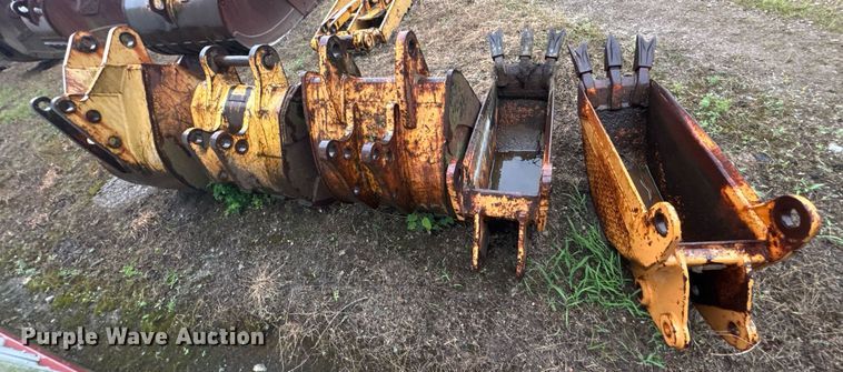 image for item DU9289 (5) buckets