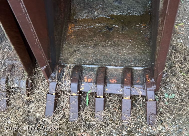 image for item DU9289 (5) buckets