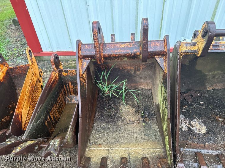 image for item DU9289 (5) buckets