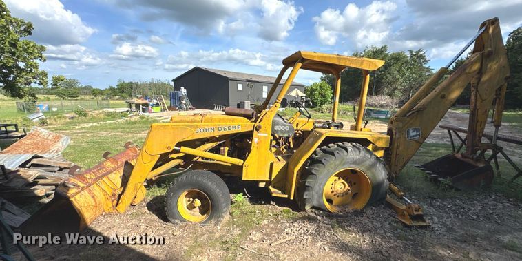 image for item DU9294 John Deere 500C backhoe